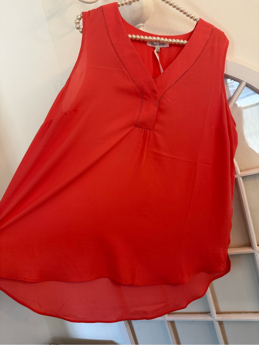 NWT Rose & Olive Coral V-Neck Sleeveless Blouse High-Low Hem Boho chic Size XL